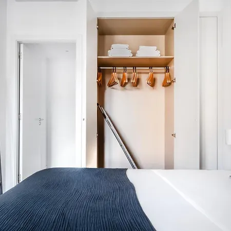 Blueground Dreta De Leixample Nr Pl Catalunya Bcn-42 Апартаменты